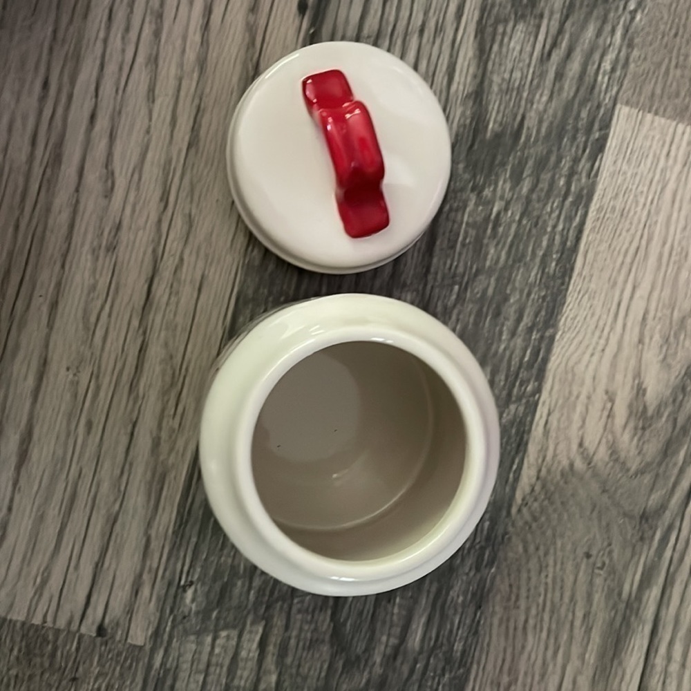 Rae Dunn Valentines red heart canister- NEW‎ - Picture 4 of 6